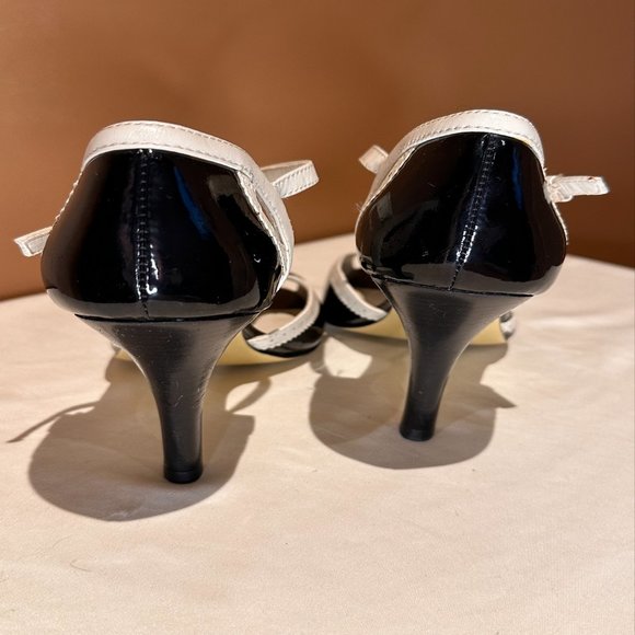 Anne Klien Black & White Dress Heel - LIKE NEW - Picture 2 of 4
